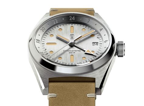 CB01 GMT Chronometer .